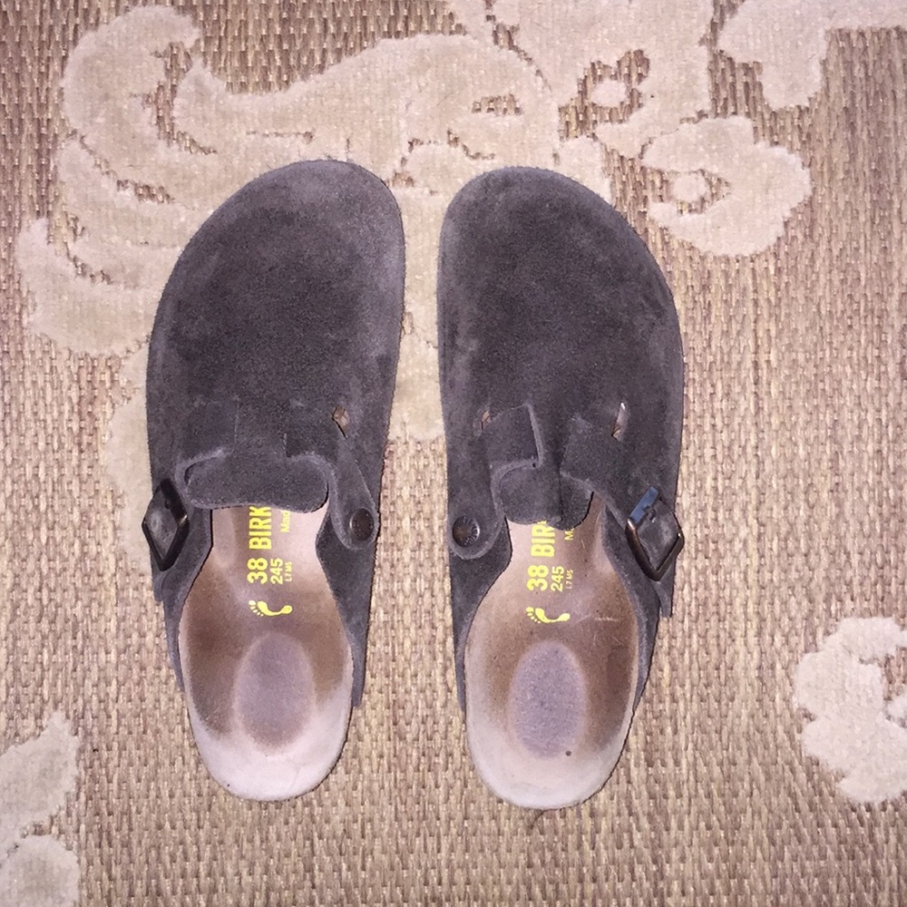 Birkenstock 38 Brown Slip Ons!